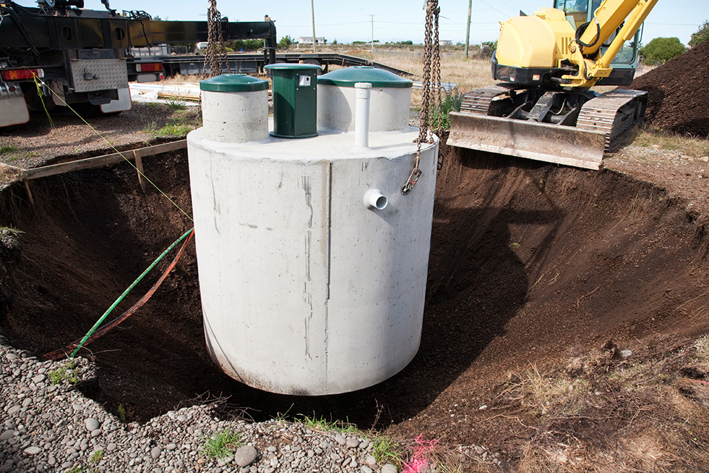 Drainlaying - installing water tanks