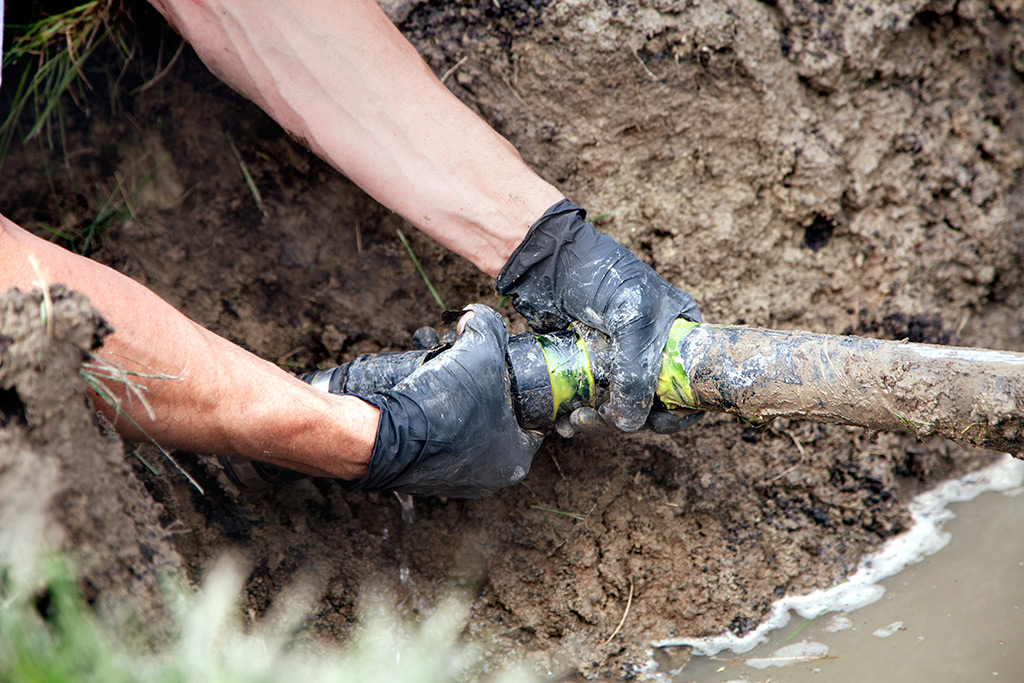 Water mains repairs and installation